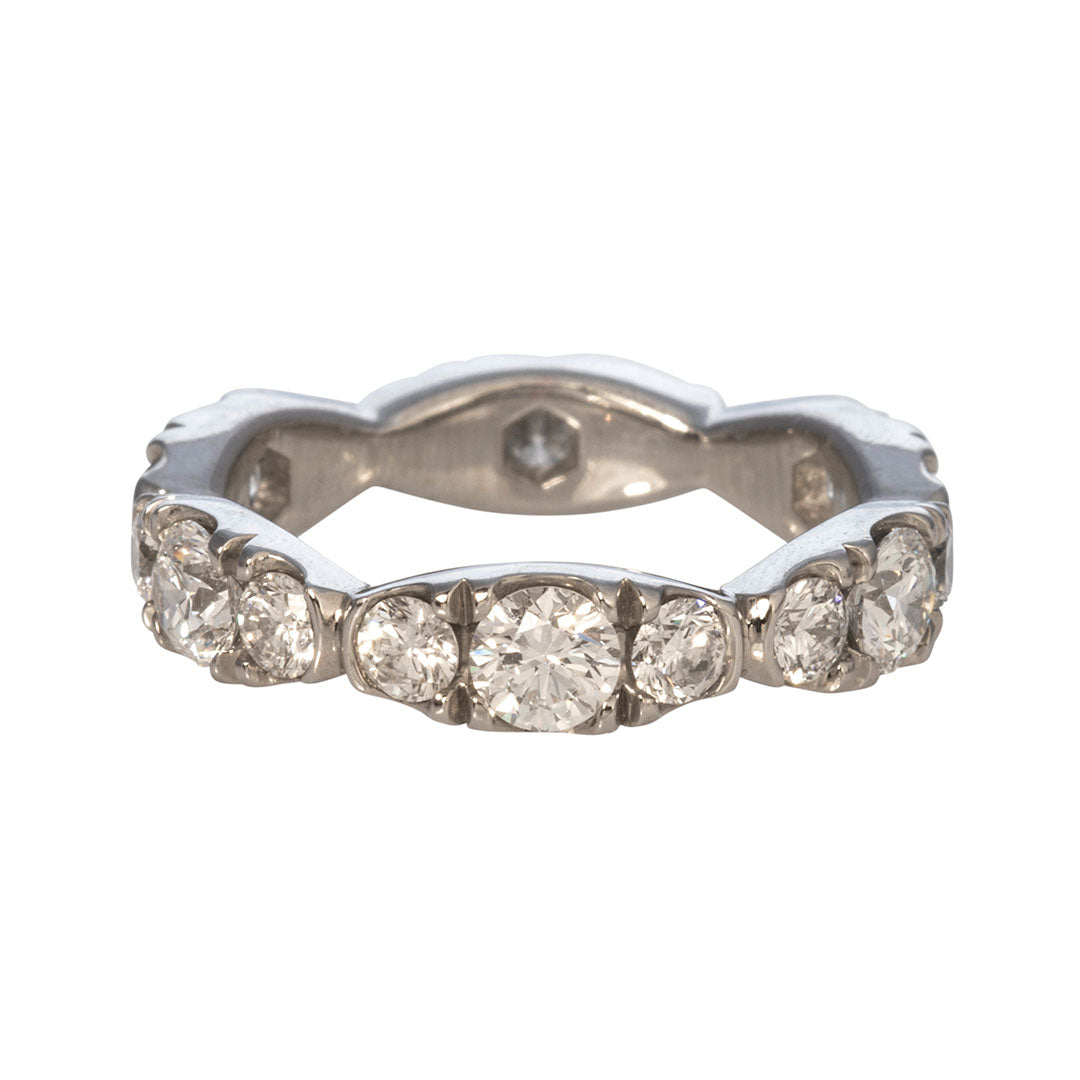 2.30ct Graduated Diamond Platinum Eternity Band