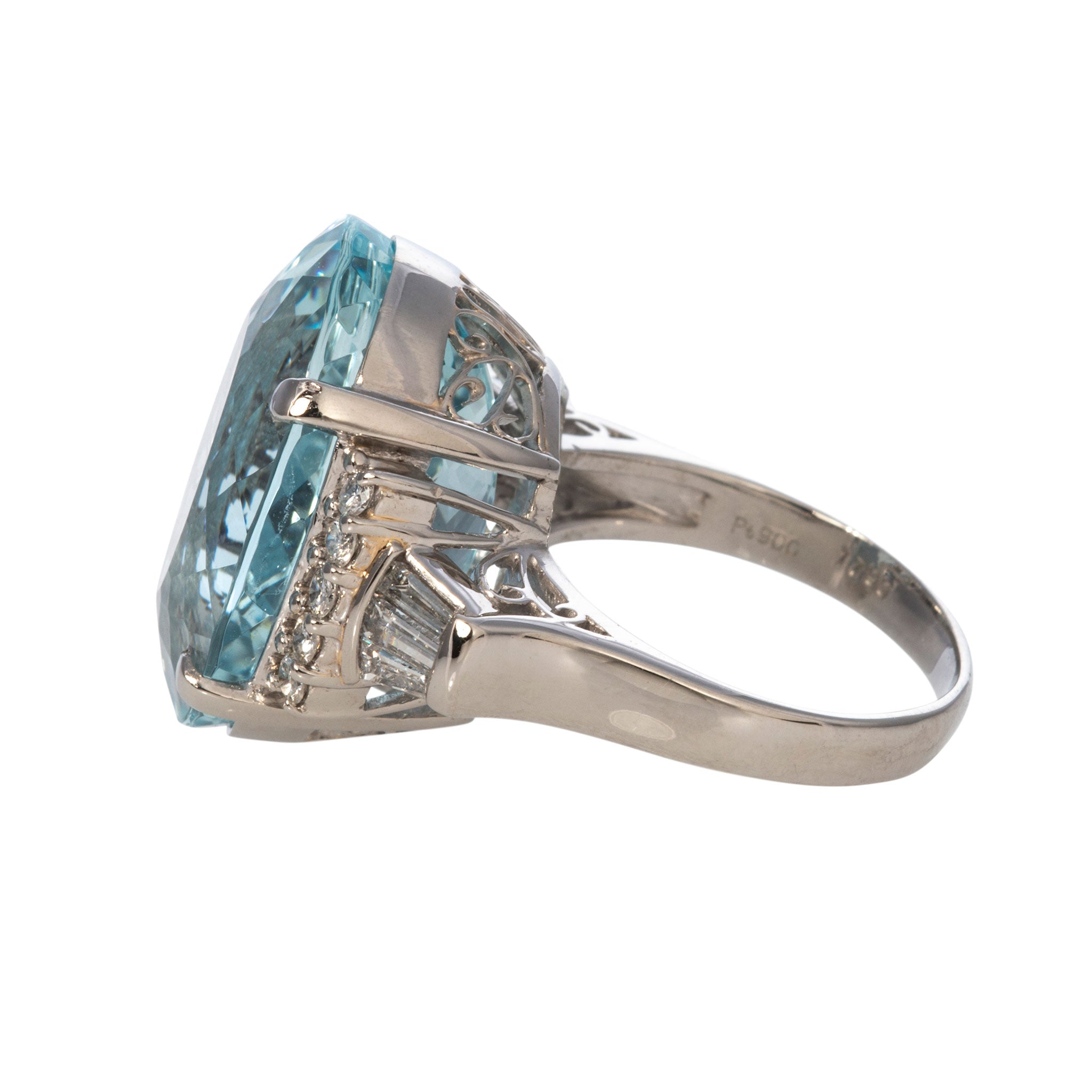 Vintage 17.99ct Aquamarine & .65ct Diamond Platinum Ring