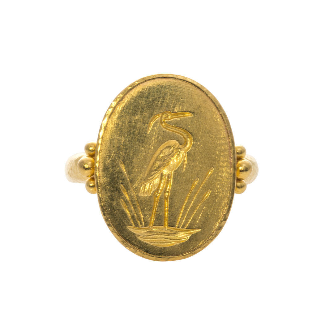 Elizabeth Locke Gold Oval “Crane” Ring